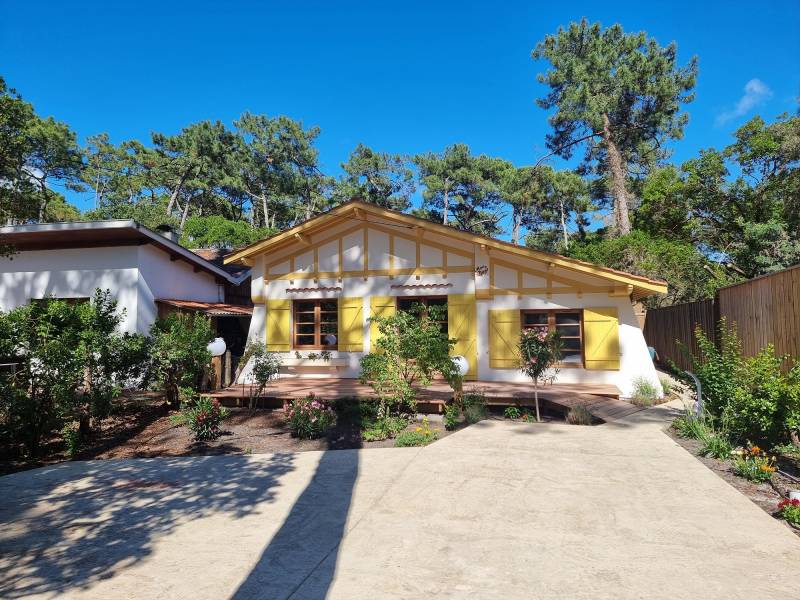 A vendre belle maison entièrement rénovée de 3 chambres à Lacanau-Océan